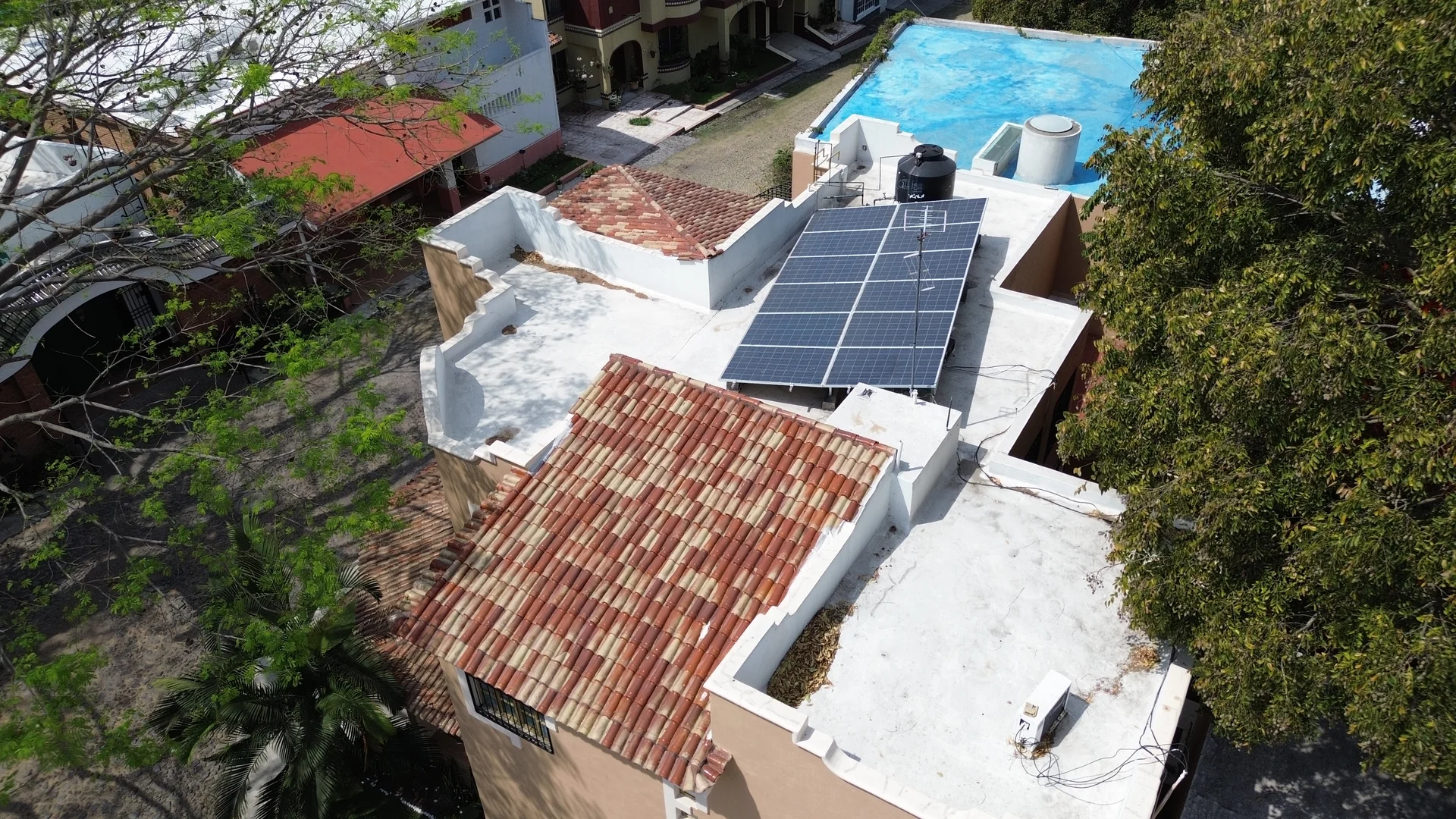 Paneles solares, vista en ángulo